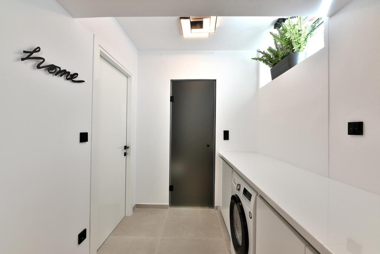 Phaedrus Living City Center Luxury Flat Skoufa アテネ エクステリア 写真
